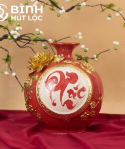 binh-hut-loc-bat-trang-mau-do-hoa-tiet-chu-phuc-va-hoa-dao-dap-noi-dat-vang (1)