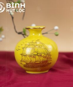 binh-hut-loc-bat-trang-ve-vang-mau-vang-hoa-tiet-thuan-buom-xuoi-gio(1)