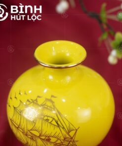 binh-hut-loc-bat-trang-ve-vang-mau-vang-hoa-tiet-thuan-buom-xuoi-gio-(2).