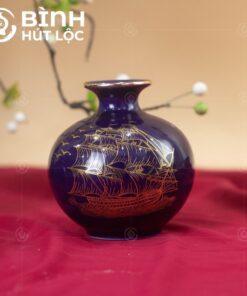 binh-hut-loc-bat-trang-ve-vang-mau-xanh-coban-hoa-tiet-thuan-buom-xuoi-gio (1)